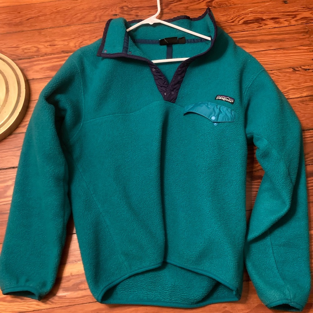 Vintage Patagonia Men’s Snap Fleece. Made in USA very good condition.